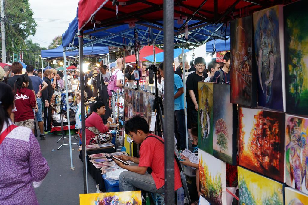 Hotel Walking Street Residencia Chiang Mai Exterior foto