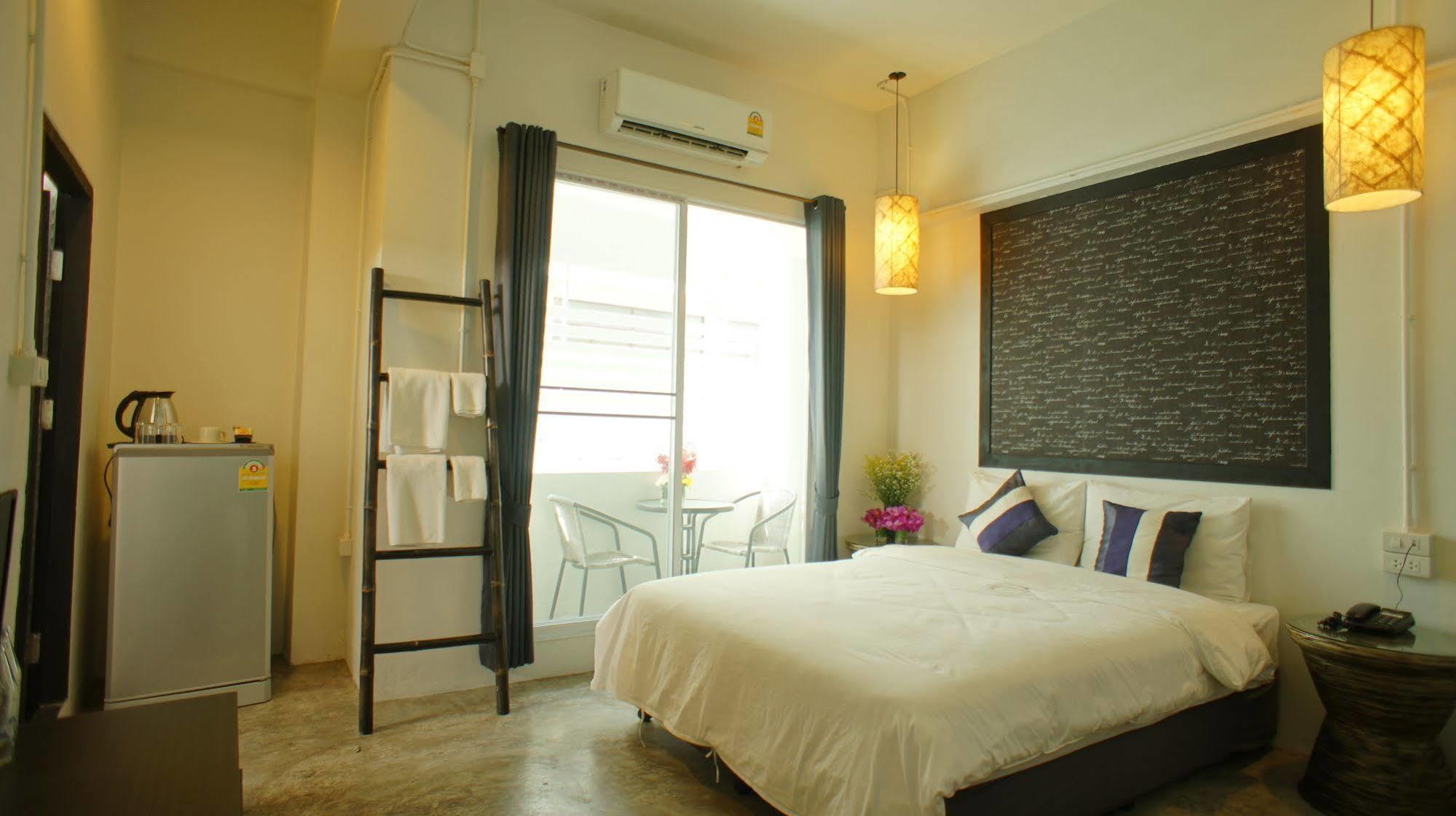 Hotel Walking Street Residencia Chiang Mai Exterior foto