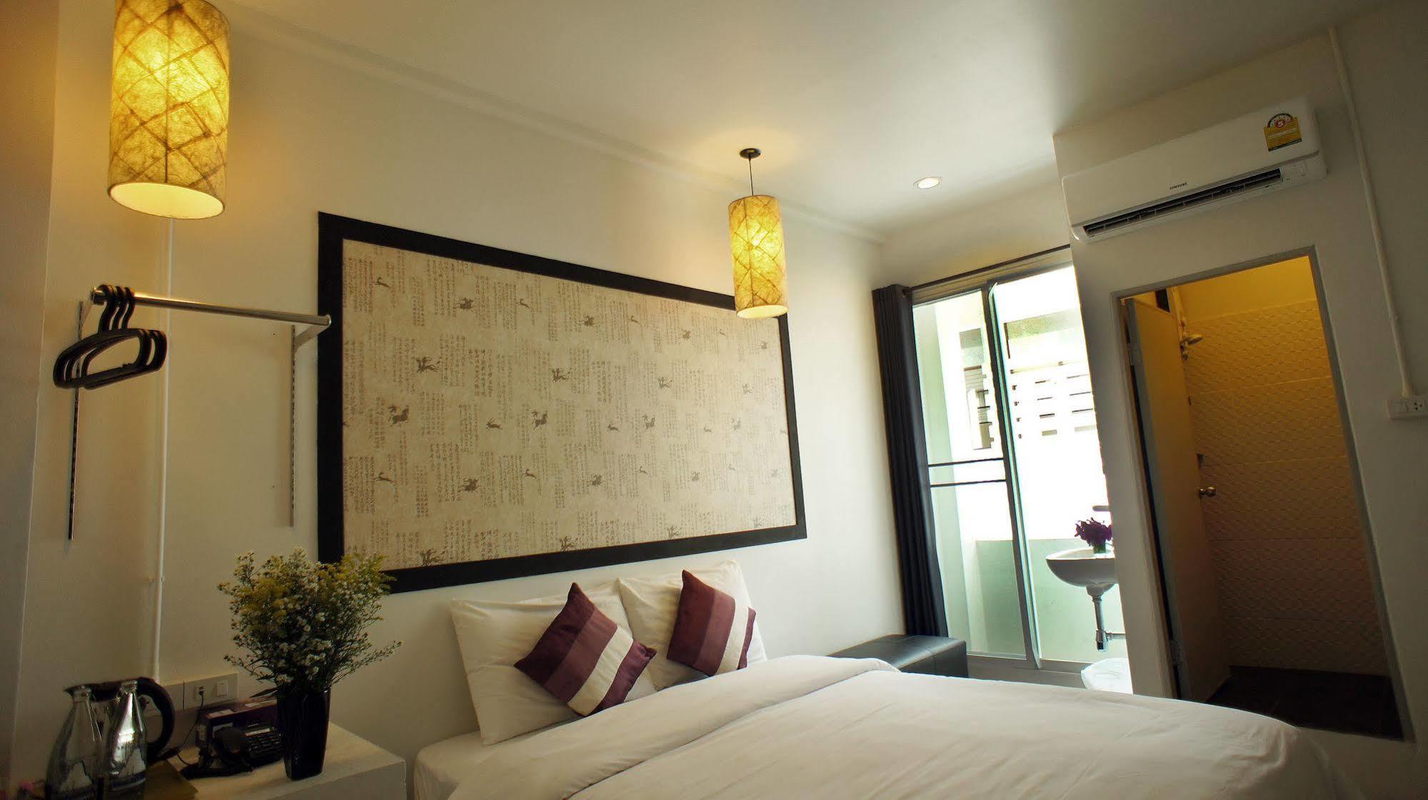 Hotel Walking Street Residencia Chiang Mai Exterior foto